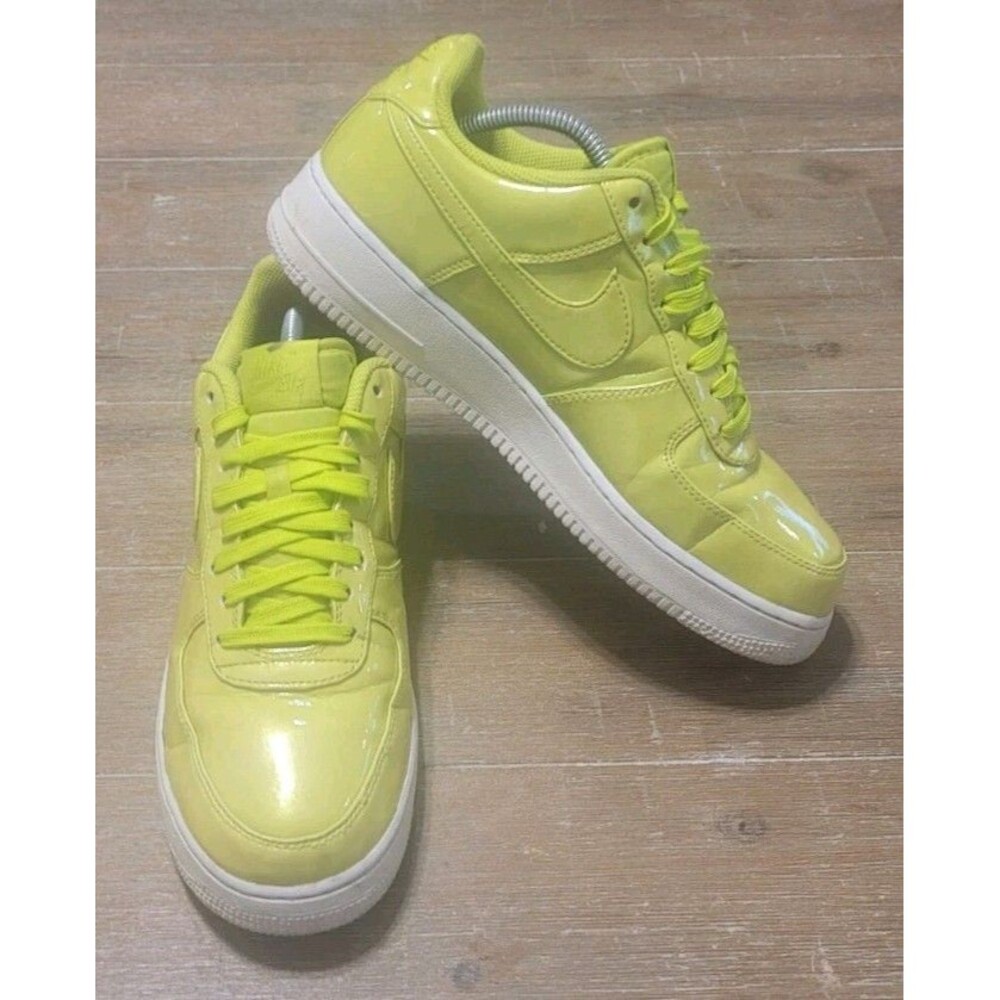 Nike Air Force 1 ’07 LV8 UV Cyber Green AJ9505-300 Size 10 Men's Shoes Sneakers